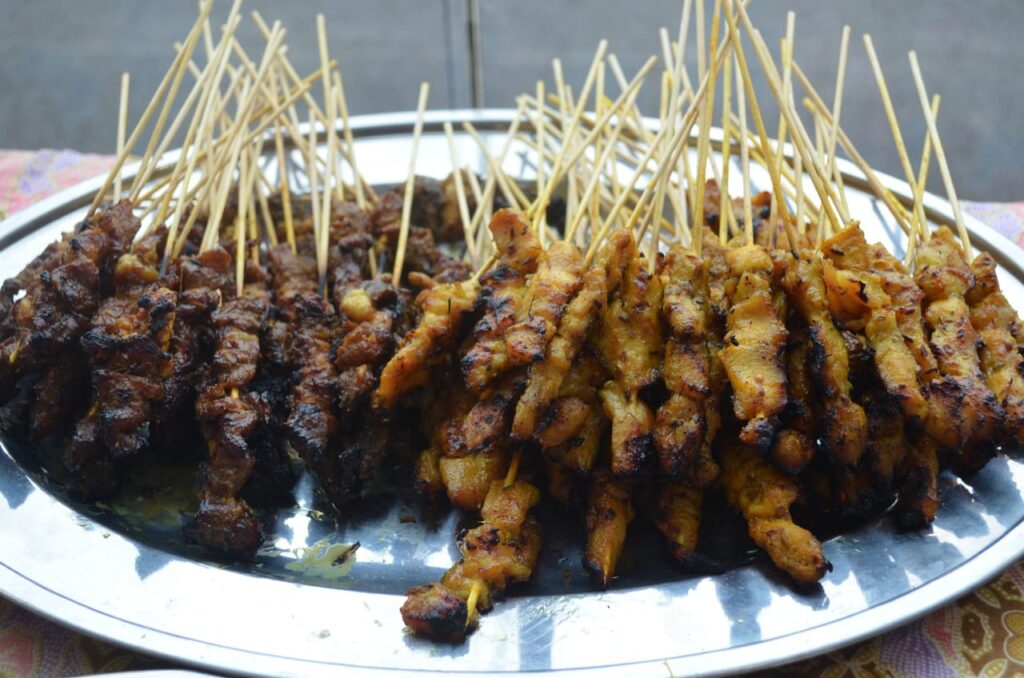 10 Makanan Tradisional Malaysia yang terkenal whatsapp image 2026 08 08 at 1.40.03 pm (1)